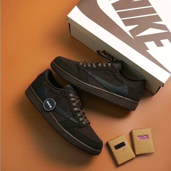Nike travis scott x air jordan velvet brown - Picture 1 of 5